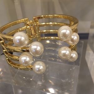 💋Glass pearl hinge cuff